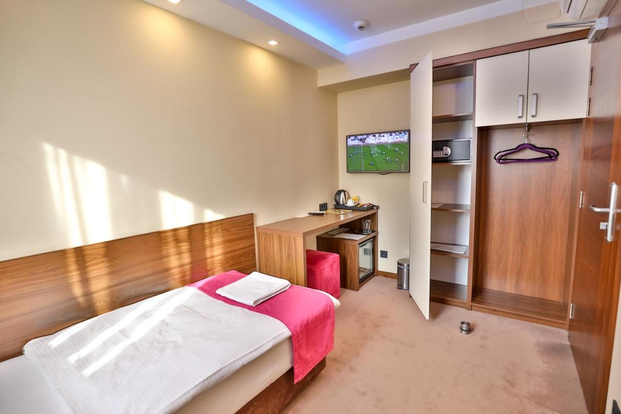 Boutique Hotel Golden Star Тузла Екстериор снимка