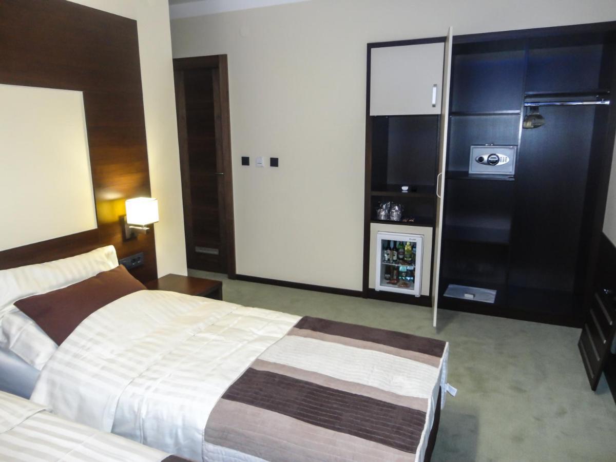 Boutique Hotel Golden Star Тузла Стая снимка