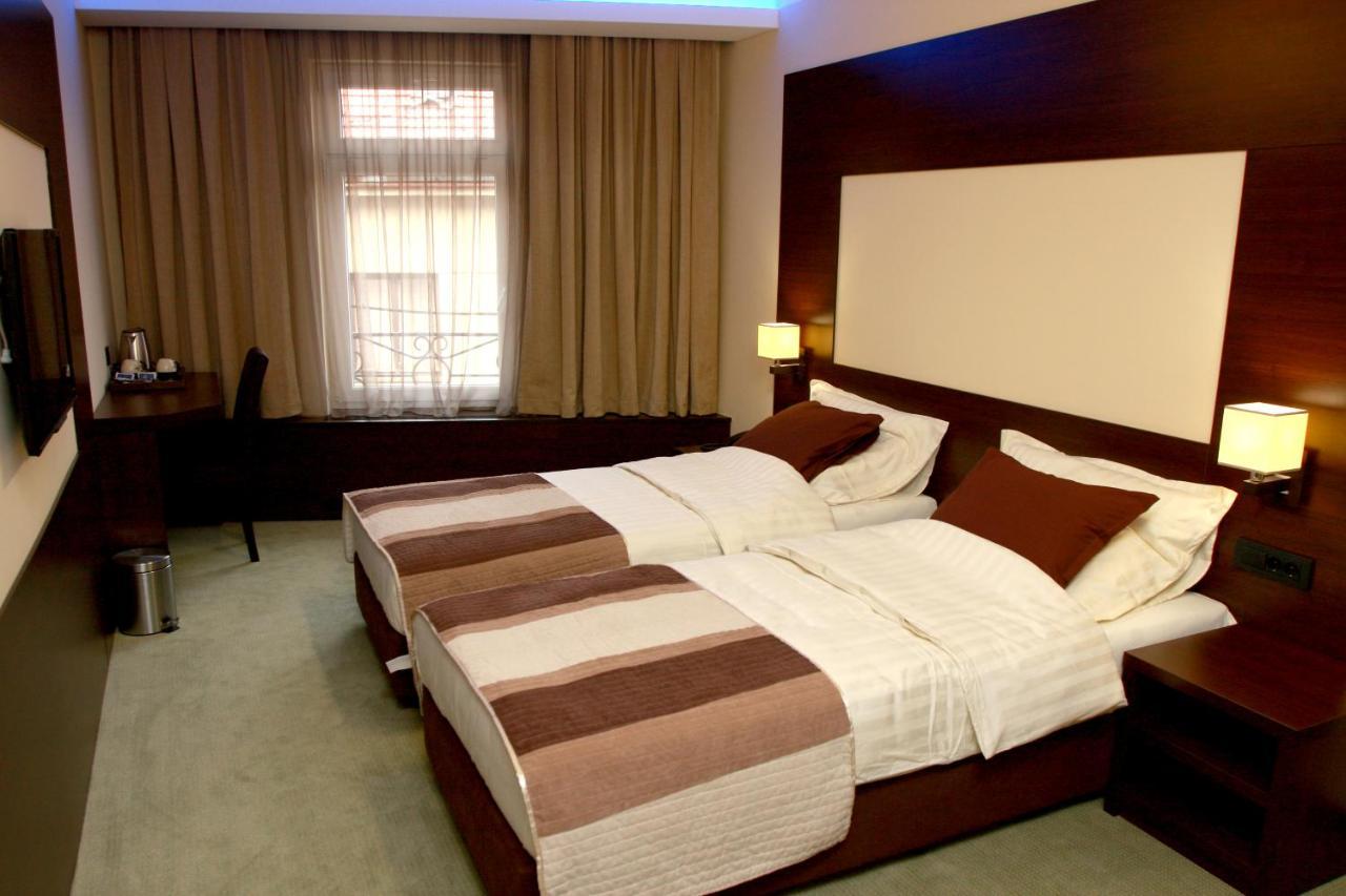 Boutique Hotel Golden Star Тузла Стая снимка