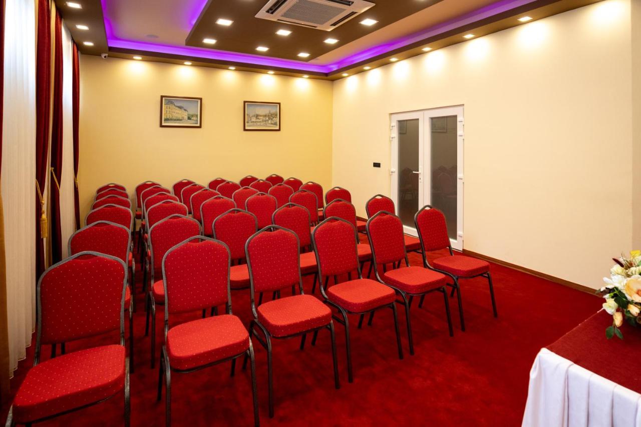 Boutique Hotel Golden Star Тузла Екстериор снимка
