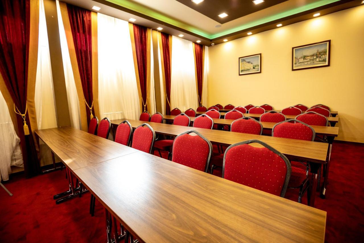 Boutique Hotel Golden Star Тузла Екстериор снимка