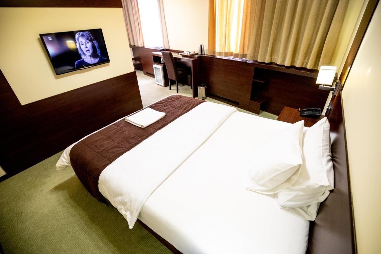 Boutique Hotel Golden Star Тузла Екстериор снимка